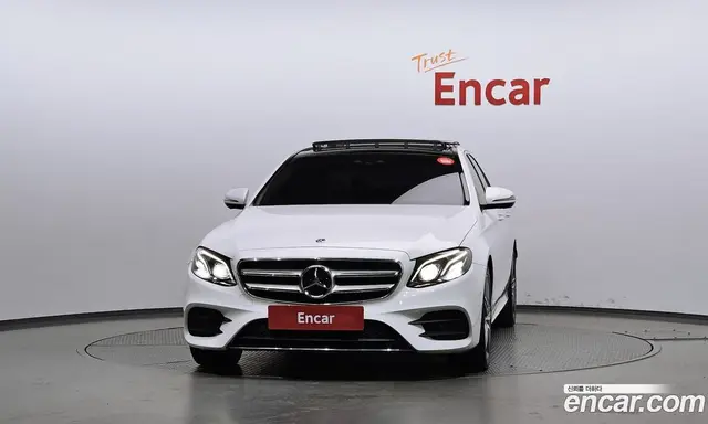 Mercedes-Benz E-Class 2019 2.0 гидро, миниатюра 3