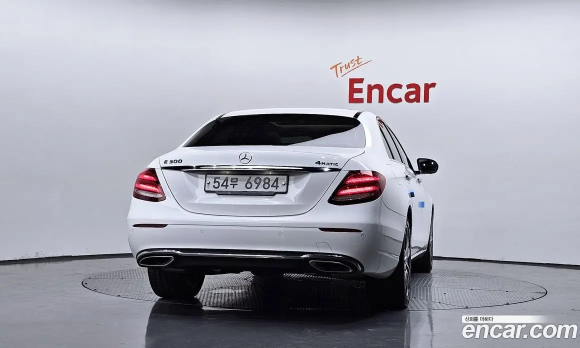 Mercedes-Benz E-Class 2019 2.0 гидро, фото 4 Mercedes-Benz E-Class 2019 2.0 гидро, фото 4