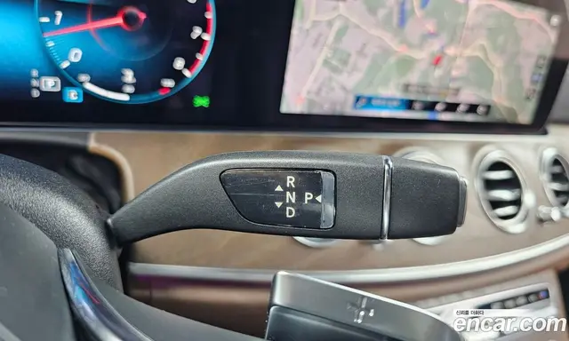 Mercedes-Benz E-Class 2021 2.0 автомат (гидро), миниатюра 12