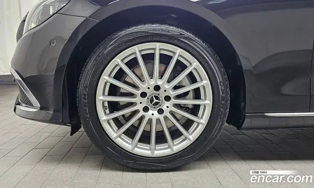 Mercedes-Benz E-Class 2021 2.0 автомат (гидро), миниатюра 5