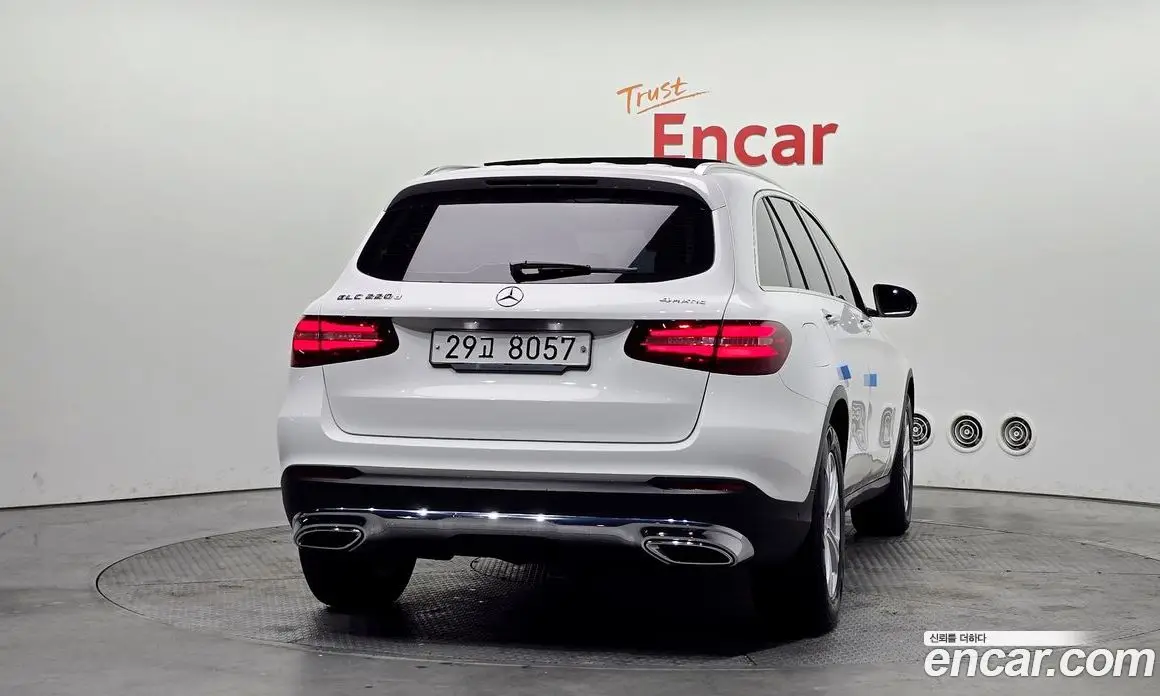 Mercedes-Benz GLC-Class 2018 2.1 гидро, фото 4 Mercedes-Benz GLC-Class 2018 2.1 гидро, фото 4