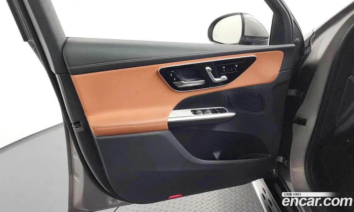 Mercedes-Benz GLC-Class 2024 2.0 гидро, фото 14