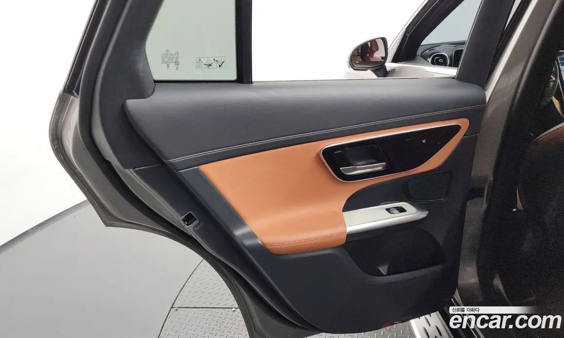 Mercedes-Benz GLC-Class 2024 2.0 гидро, фото 15