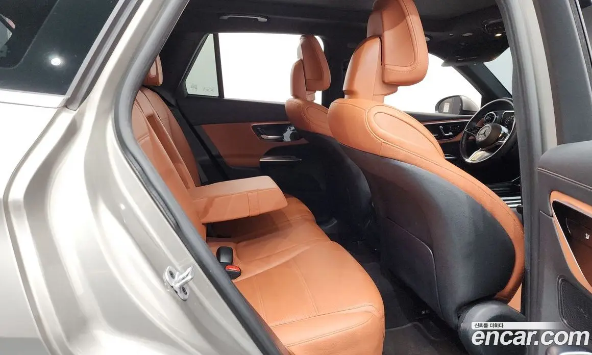 Mercedes-Benz GLC-Class 2024 2.0 гидро, фото 17