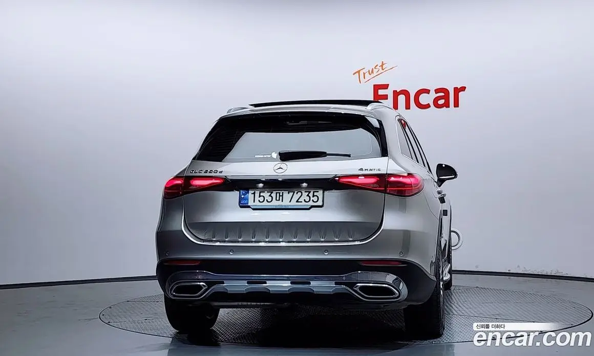 Mercedes-Benz GLC-Class 2024 2.0 гидро, фото 4