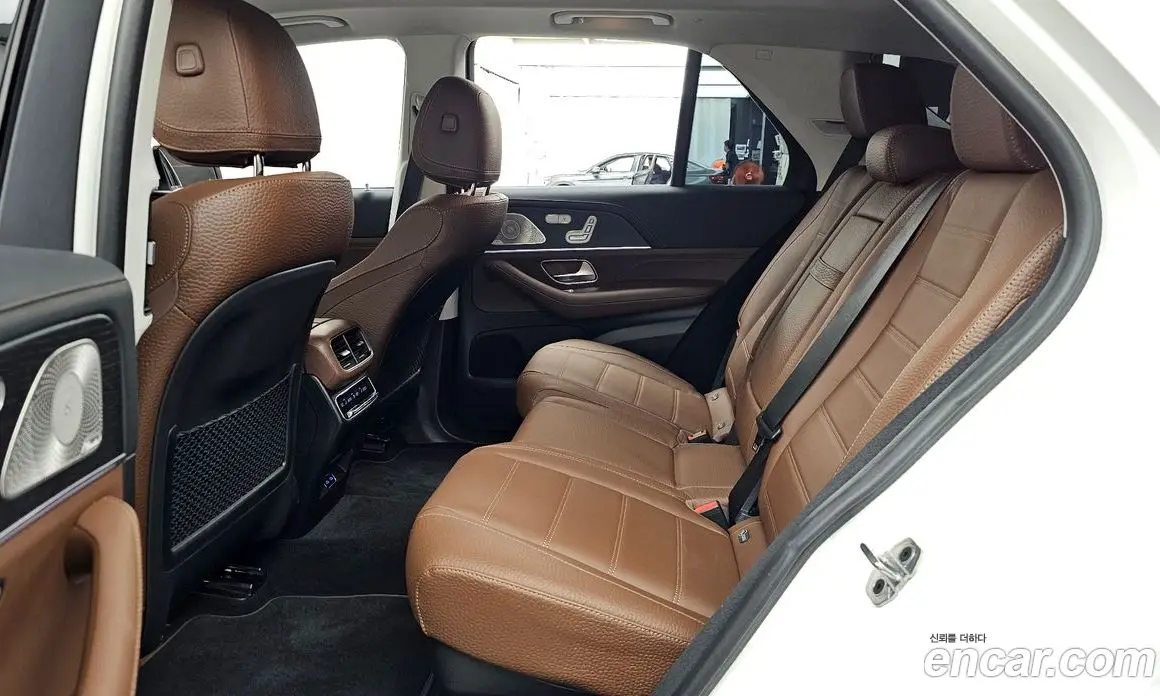 Mercedes-Benz GLE-Class 2024 3.0 гидро, фото 16