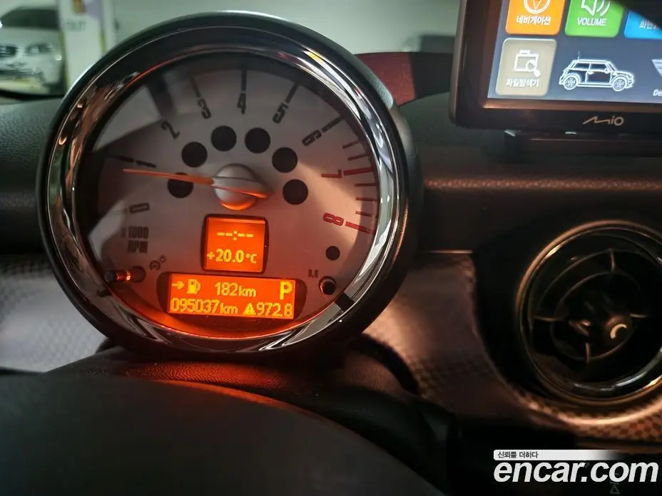 Mini Cooper 2010 1.6 автомат (гидро), фото 13