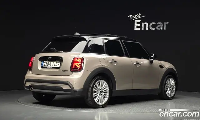 Mini Cooper 2021 1.5 автомат (гидро), миниатюра 2