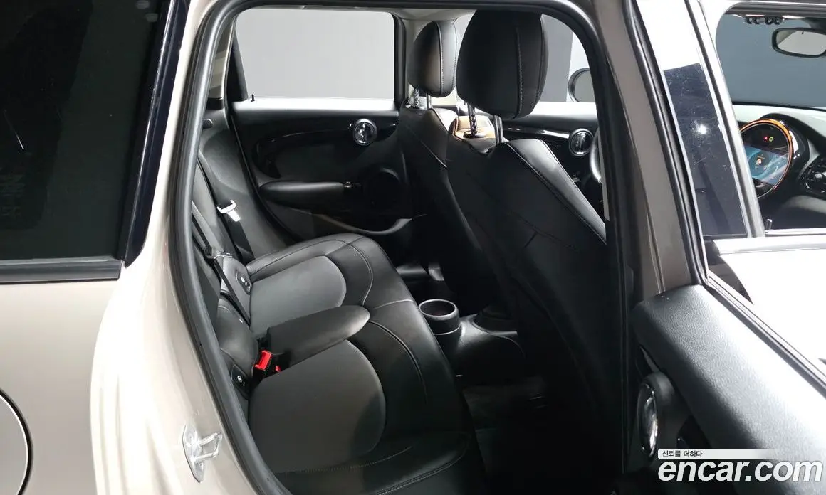 Mini Cooper 2021 1.5 автомат (гидро), фото 17