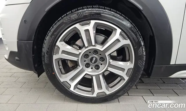 Mini Countryman 2021 2.0 автомат (гидро), миниатюра 5