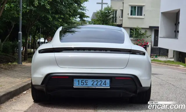 Porsche Taycan 2021 0.1 автомат (гидро), миниатюра 4