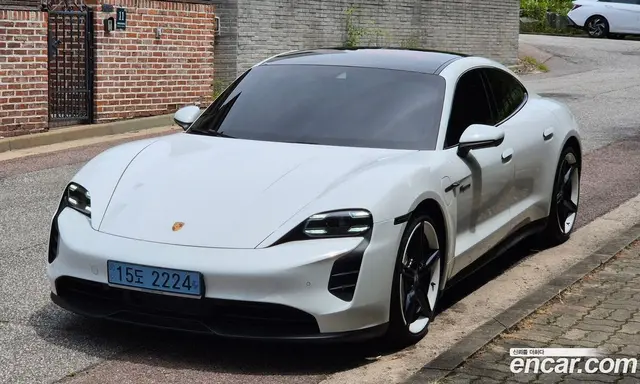 Porsche Taycan 2021 0.1 автомат (гидро), миниатюра 6