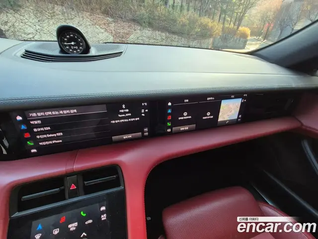 Porsche Taycan 2021 0.1 автомат (гидро), миниатюра 9