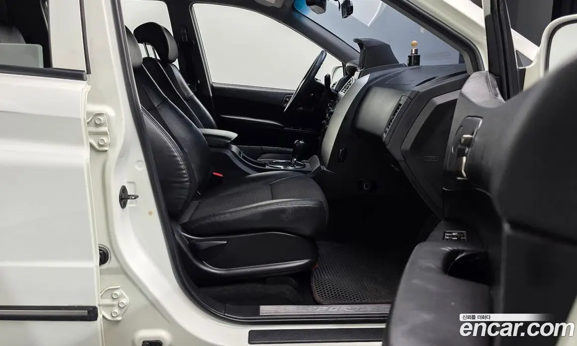 SsangYong Korando 2012 2.0 автомат (гидро), фото 16