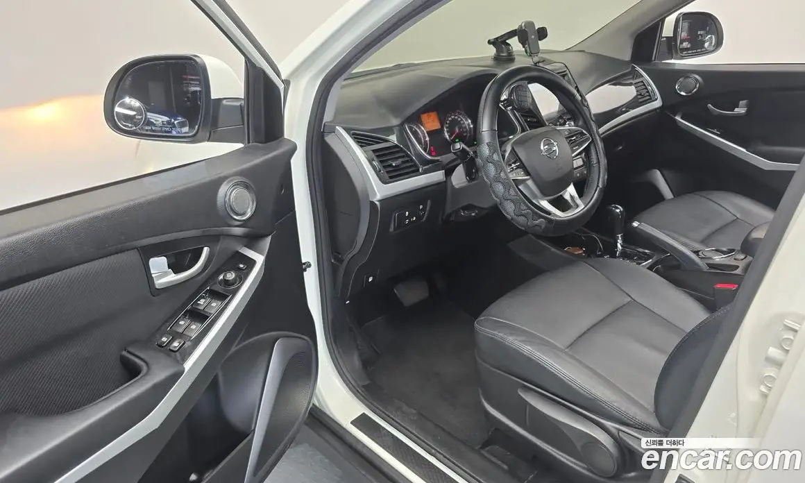 SsangYong Korando 2017 2.2 автомат (гидро), фото 13
