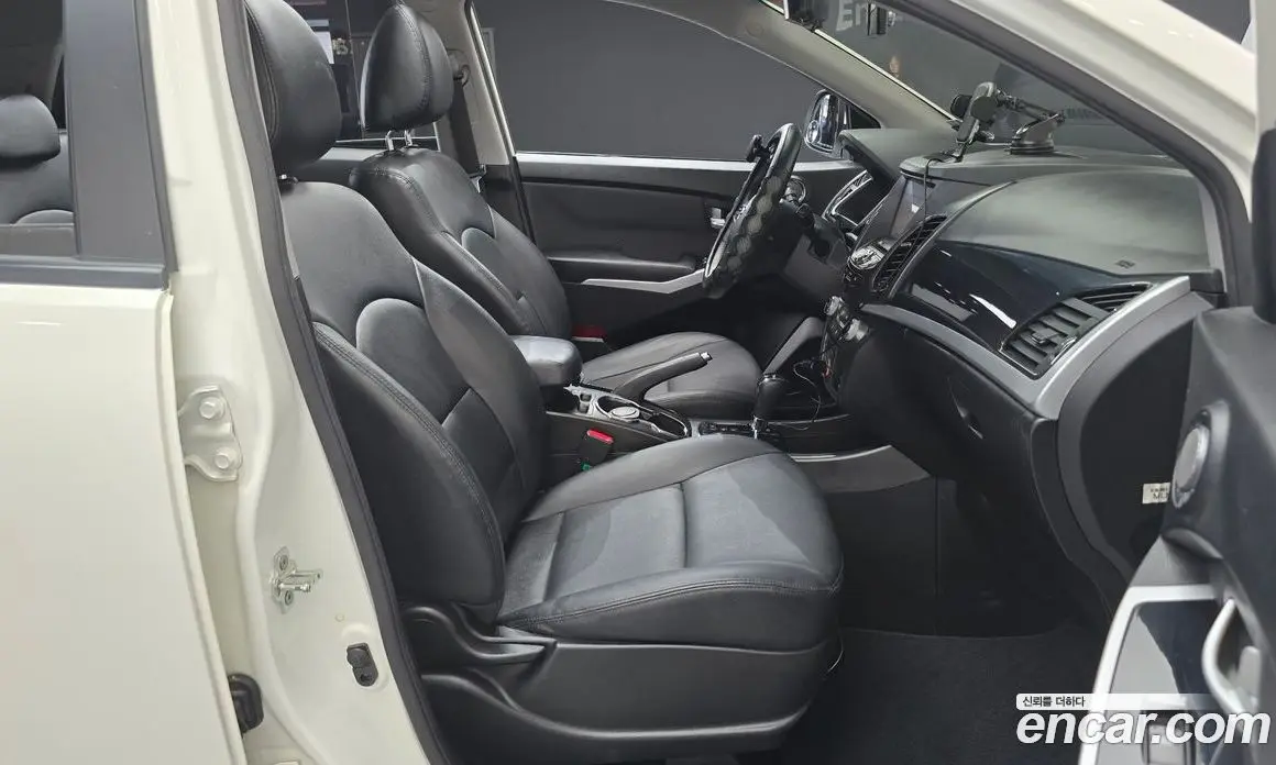 SsangYong Korando 2017 2.2 автомат (гидро), фото 16