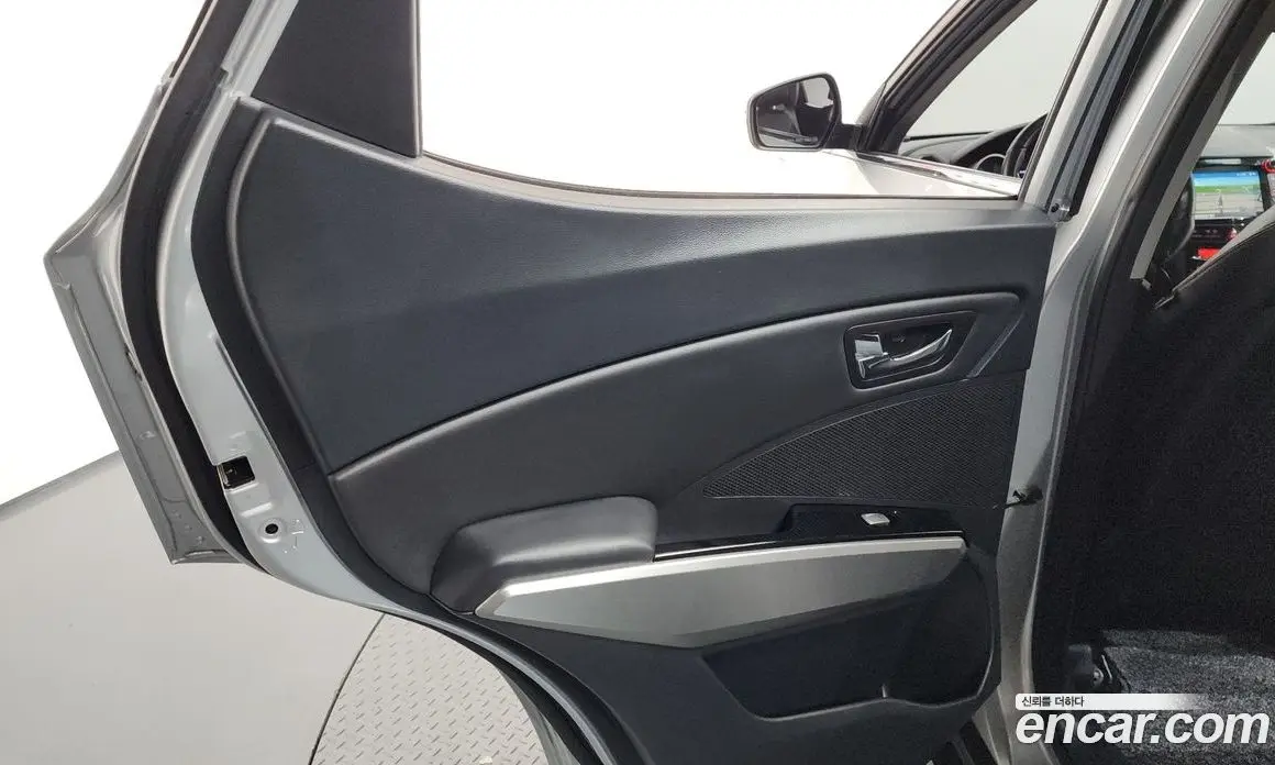 SsangYong TIBOLI 2016 1.6 автомат (гидро), фото 15