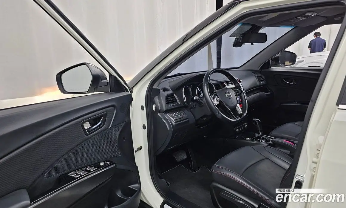 SsangYong TIBOLI 2017 1.6 автомат (гидро), фото 13