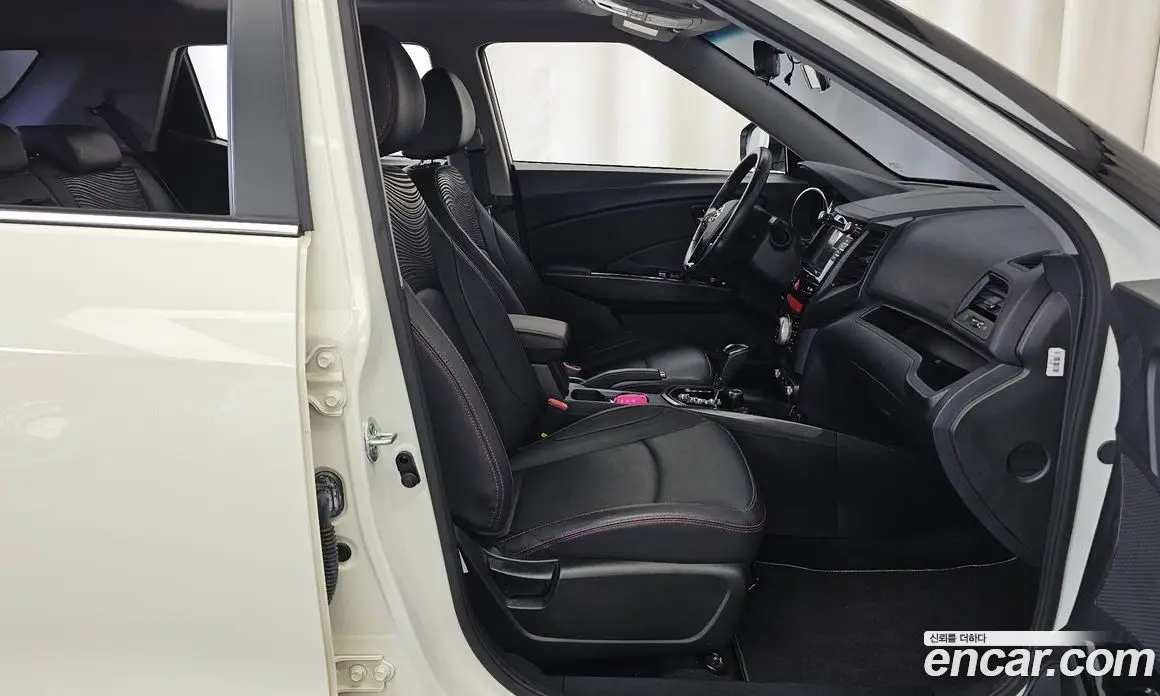 SsangYong TIBOLI 2017 1.6 автомат (гидро), фото 17