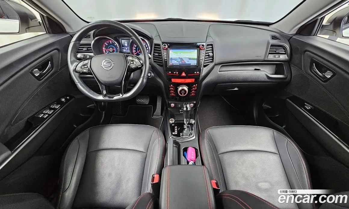 SsangYong TIBOLI 2017 1.6 автомат (гидро), фото 10