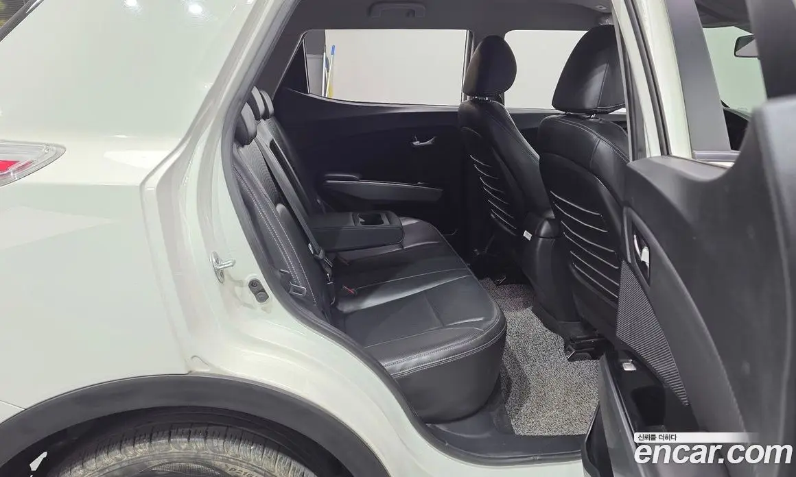 SsangYong TIBOLI 2018 1.6 автомат (гидро), фото 17