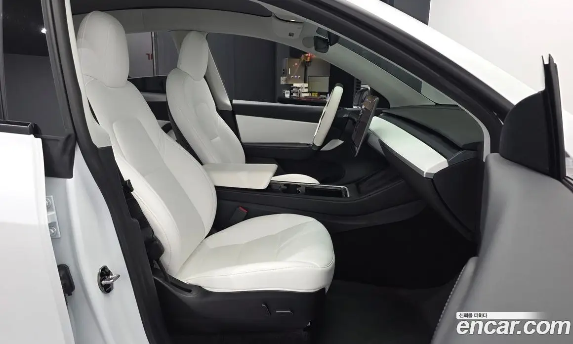 Tesla Model Y 2021 0.2 автомат (гидро), фото 17 Tesla Model Y 2021 0.2 автомат (гидро), фото 17