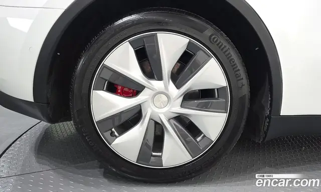 Tesla Model Y 2021 0.2 автомат (гидро), миниатюра 5 Tesla Model Y 2021 0.2 автомат (гидро), миниатюра 5