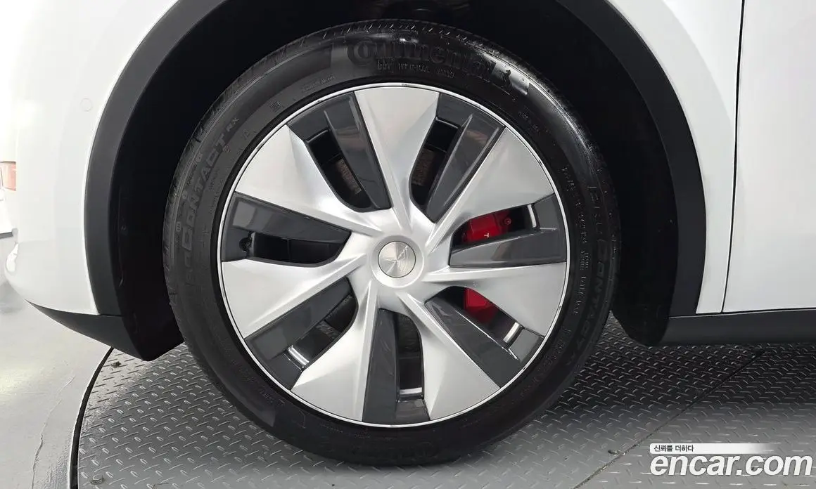 Tesla Model Y 2021 0.2 автомат (гидро), фото 7 Tesla Model Y 2021 0.2 автомат (гидро), фото 7
