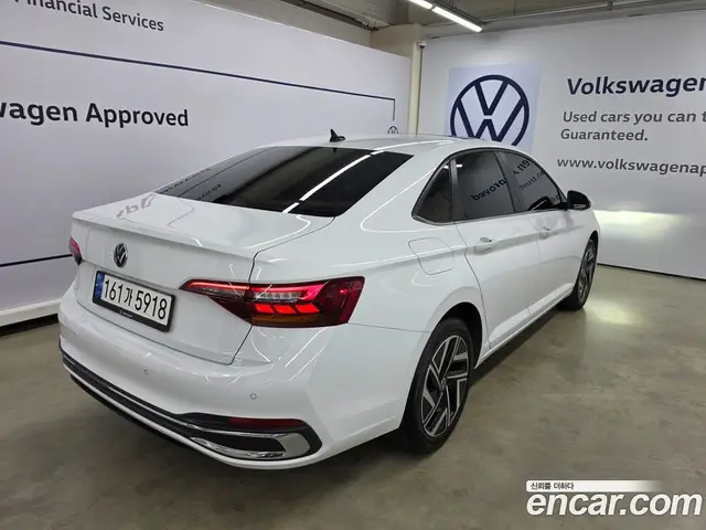 Volkswagen Jetta 2022 1.5 автомат (гидро), миниатюра 2