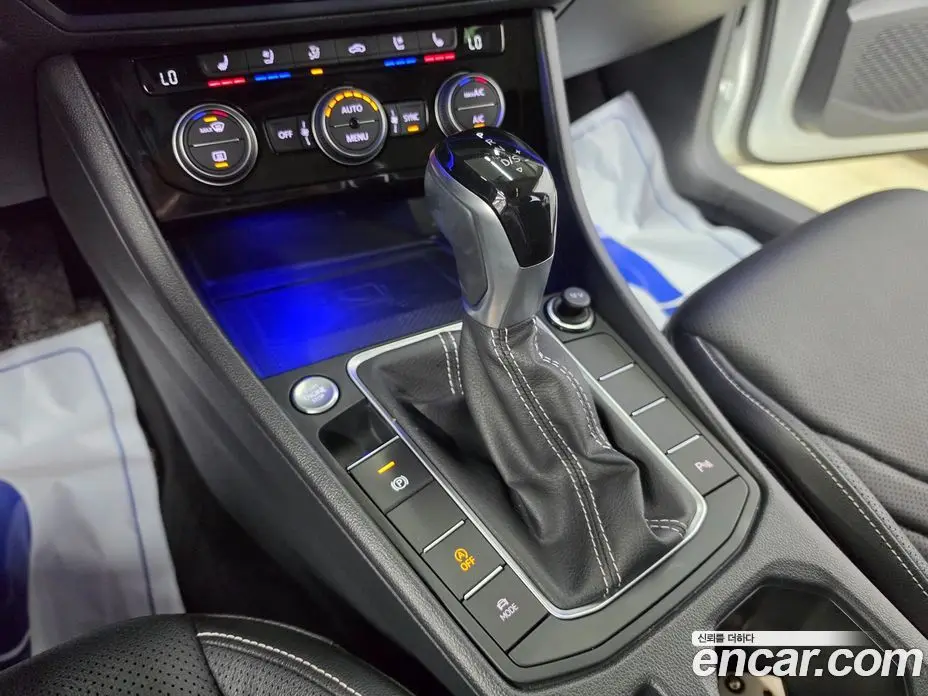 Volkswagen Jetta 2022 1.5 автомат (гидро), фото 9