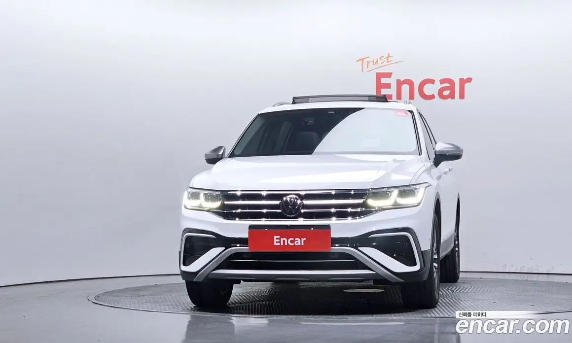 Volkswagen Tiguan 2022 2.0 автомат (гидро), фото 3