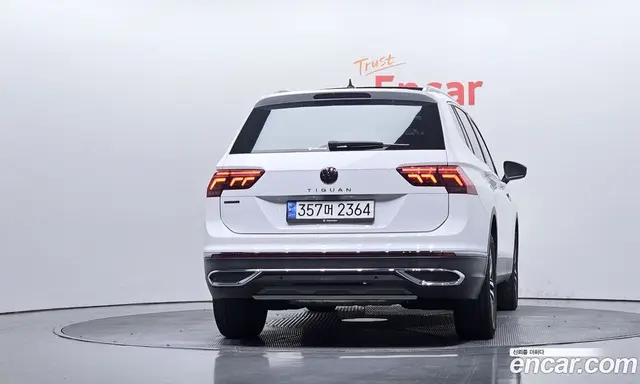 Volkswagen Tiguan 2022 2.0 автомат (гидро), миниатюра 4