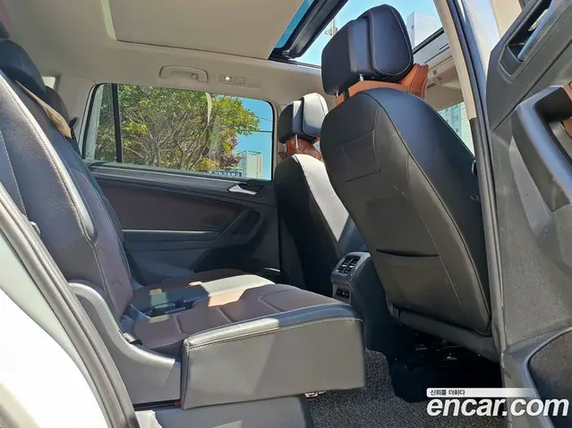 Volkswagen Tiguan 2022 2.0 автомат (гидро), миниатюра 7