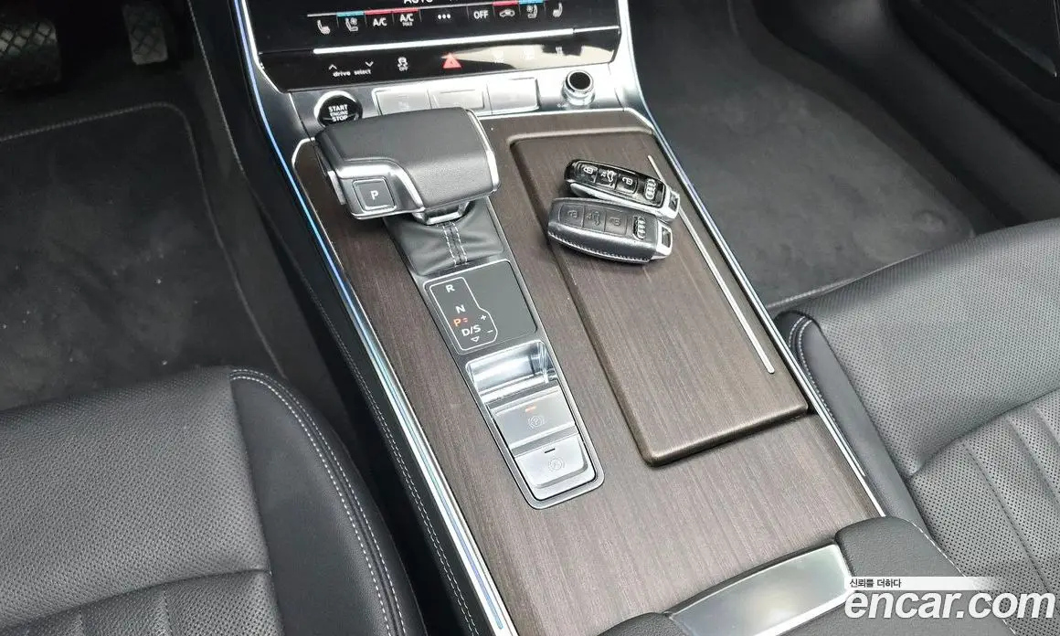 Audi A6 2023 3.0 автомат (гидро), фото 12