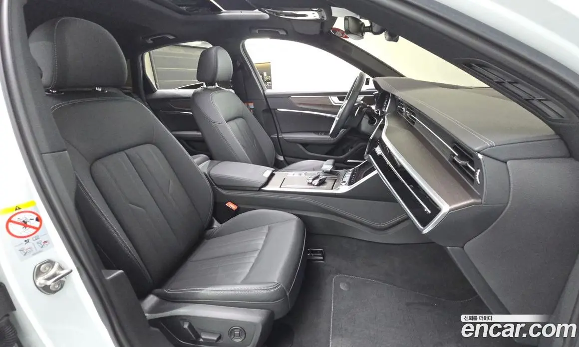 Audi A6 2023 3.0 автомат (гидро), фото 17