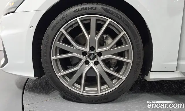 Audi A6 2023 3.0 автомат (гидро), миниатюра 5