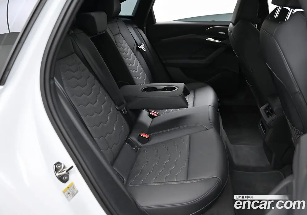 Audi A6 e-tron 2025 0.2 автомат (гидро), фото 12