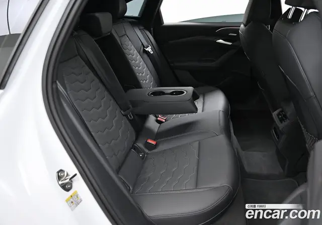 Audi A6 e-tron 2025 0.2 автомат (гидро), миниатюра 12
