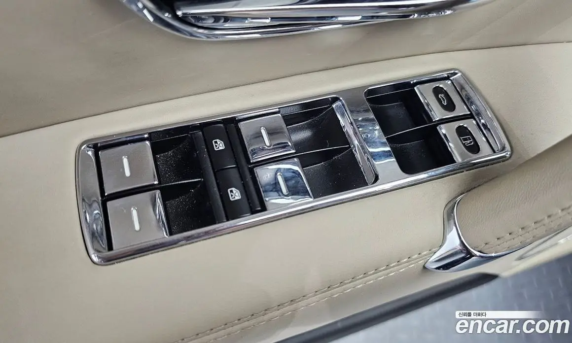 Bentley Flying Spur 2013 6.0 автомат (гидро), фото 14 Bentley Flying Spur 2013 6.0 автомат (гидро), фото 14