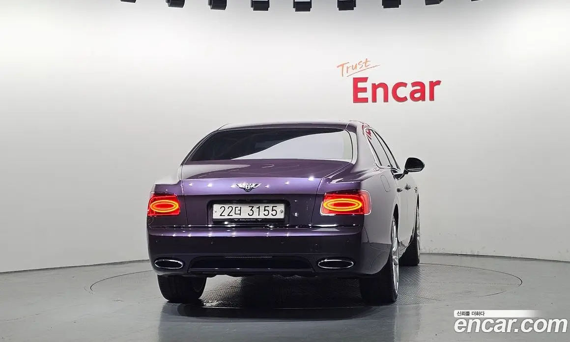 Bentley Flying Spur 2013 6.0 автомат (гидро), фото 4 Bentley Flying Spur 2013 6.0 автомат (гидро), фото 4