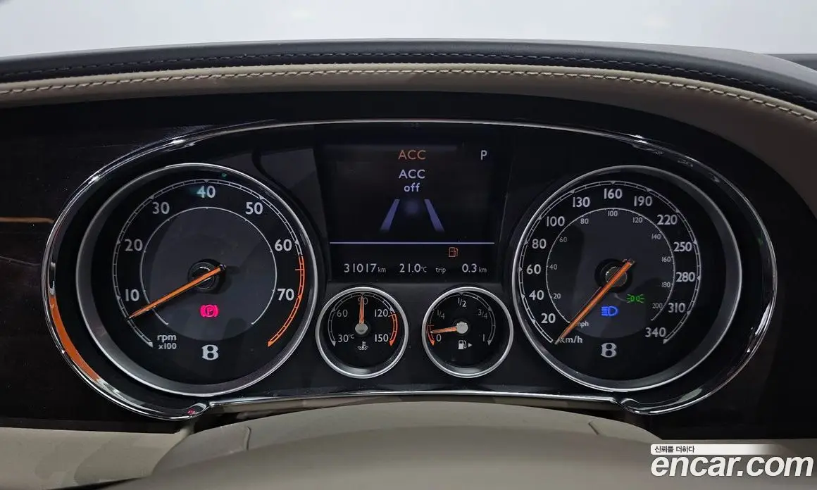 Bentley Flying Spur 2013 6.0 автомат (гидро), фото 8 Bentley Flying Spur 2013 6.0 автомат (гидро), фото 8