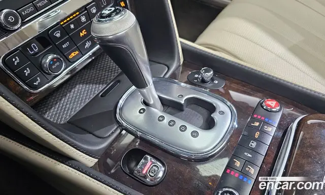 Bentley Flying Spur 2013 6.0 автомат (гидро), миниатюра 9 Bentley Flying Spur 2013 6.0 автомат (гидро), миниатюра 9