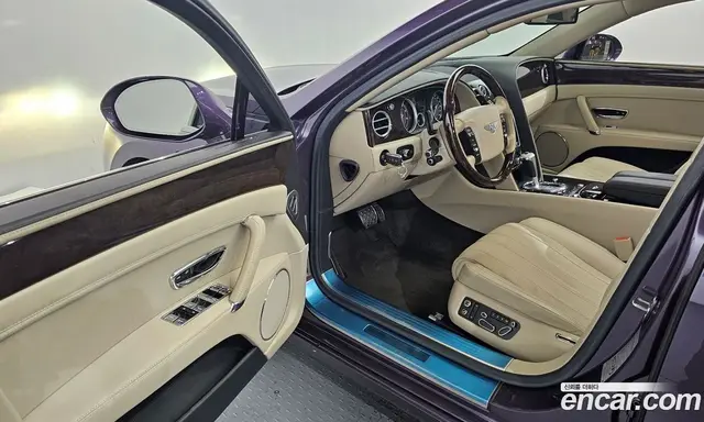 Bentley Flying Spur 2013 6.0 автомат (гидро), миниатюра 10 Bentley Flying Spur 2013 6.0 автомат (гидро), миниатюра 10