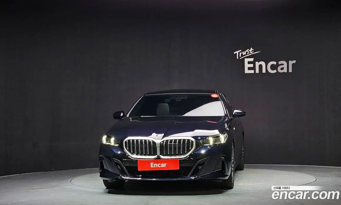 BMW 5 серия 2025 2.0 автомат (гидро), фото 3