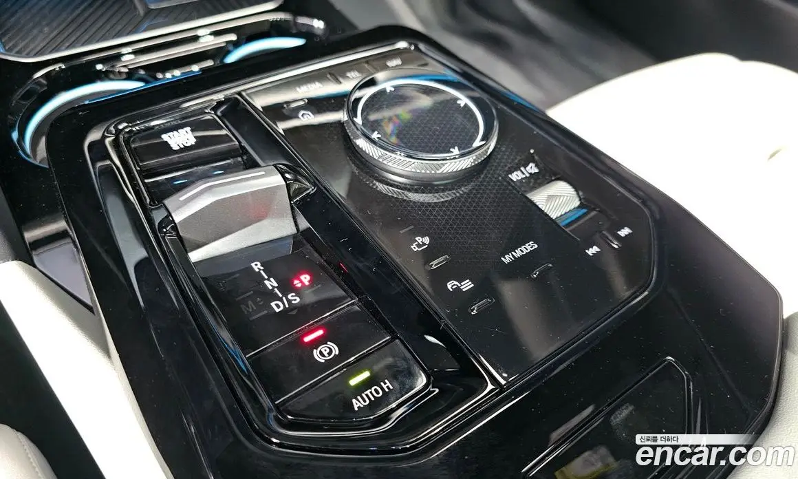 BMW 5 серия 2025 2.0 автомат (гидро), фото 9