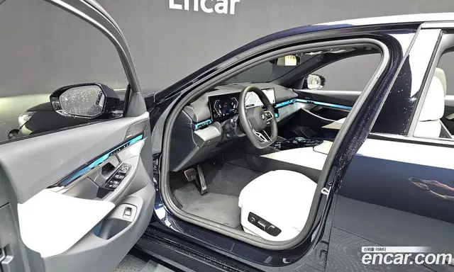 BMW 5 серия 2025 2.0 автомат (гидро), миниатюра 10