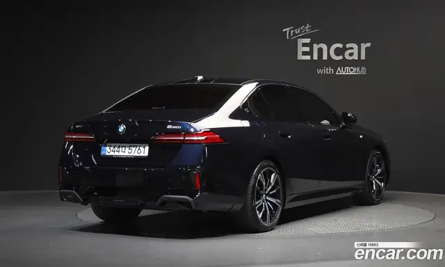 BMW 5 серия 2025 2.0 автомат (гидро), миниатюра 2