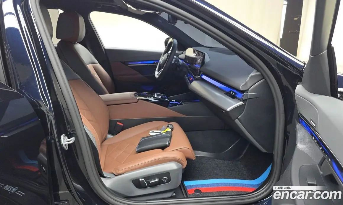 BMW 5 серия 2025 2.0 автомат (гидро), фото 17