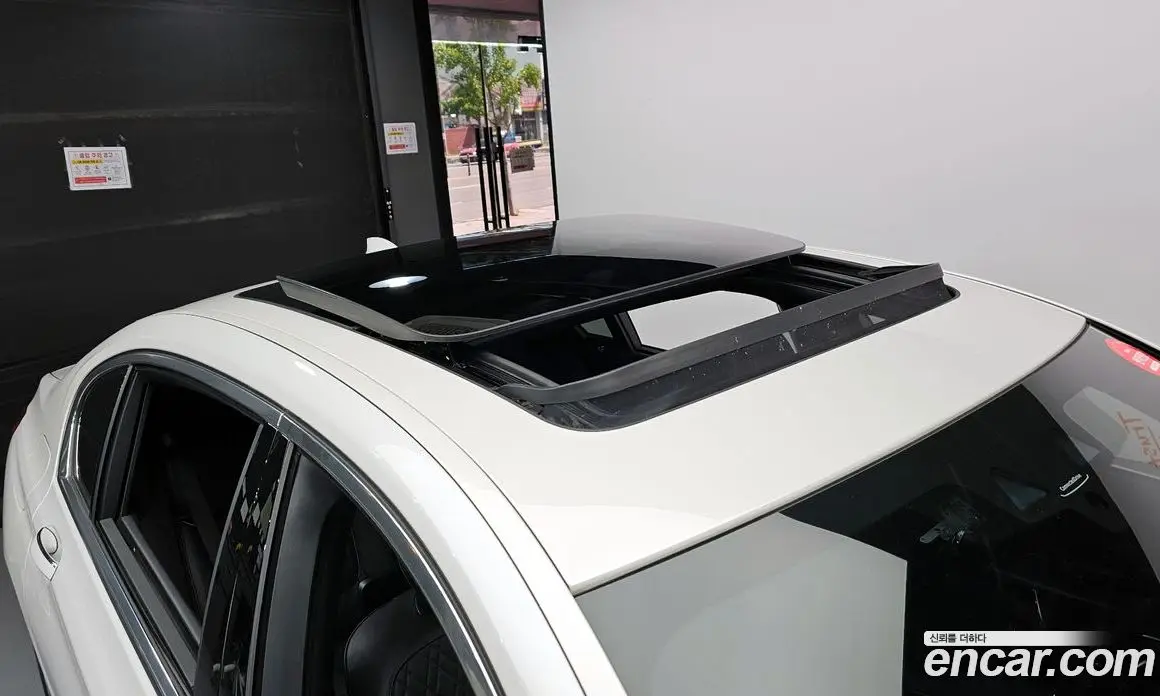 BMW 7 серия 2017 3.0 автомат (гидро), фото 18