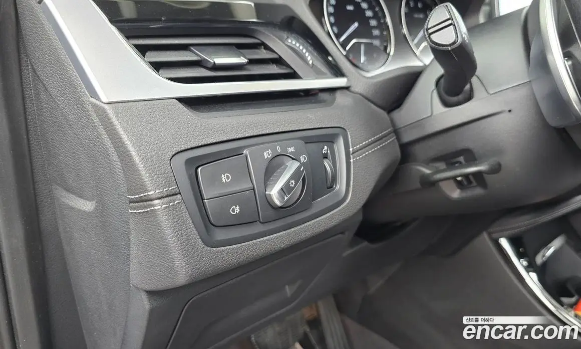 BMW X1 2022 2.0 автомат (гидро), фото 23